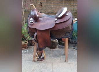 DIAMOND C breiter Westernsattel 16" XFQH braun