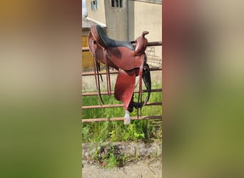 Leichter Westernsattel-Trail Rider Deuber
