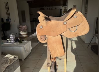 Neuwertiger CR -Westernsattel