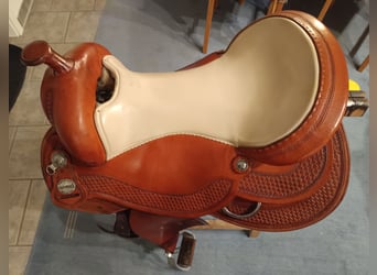 Neuwertiger Equiflex Westernsattel by Way out West, kurze Auflage, große Sitzfläche 17 Zoll