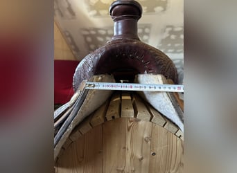 Schöner Westernsattel - Wildleder / Roping Horn