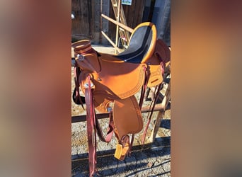 Westernsattel für Breite Pferde