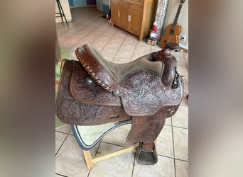 Westernsattel MacPherson Nr. 16 596  18 808