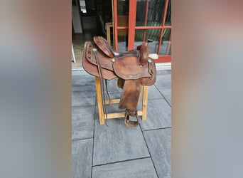 Westernsattel von Cayuse zu verkaufen