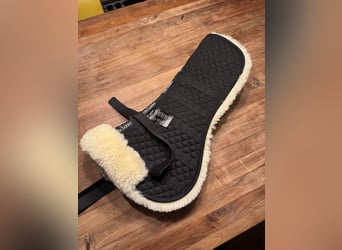 Lammfell-Sattelpad Felix Bühler Melbourne