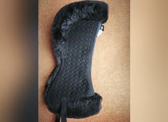Mattes Lammfell-Pad 