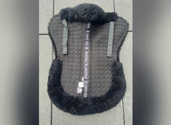 Sattelkissen Lammfell Sattelpad von Mattes – Der perfekte Komfort für dein Pferd ❗️NEUWERTIG❗️ sehr 