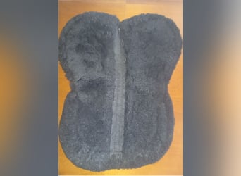 Sattelpad, Lammfell, mit Fellrand vorne und hinten