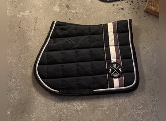 Eskadron Schabracke VS WB schwarz