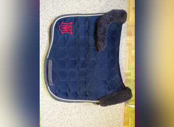 Mattes Samt Dressurschabracke blau