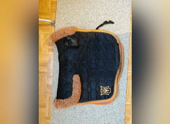 Mattes samt Dressurschabracke schwarz/braun