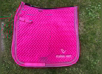 Schabracke Étalon Vert WB Farbe Verry Berry