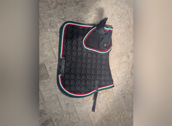 Schabrake und Fliegenhaube Equiline
