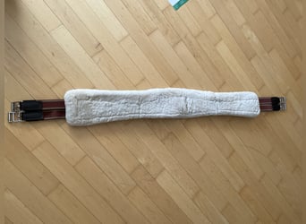 Lammfellsattelgurt von Prestige in tabaco braun