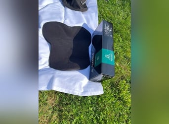 Paket: Reitzubehör, Tasche, Riemen, Trensen, ...