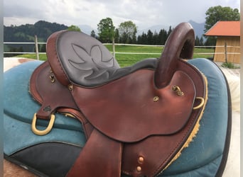 Crates Distanzsattel o. Horn Westernsattel