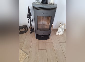 BEAUTIFUL COUNTRYHOUSE FOR LIVING WITH HORSES - WUNDERSCHÖNES LANDHAUS ZUR PRIVATEN PFERDEHALTUNG