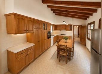 Exklusives Chalet mit 400 m² auf zwei Etagen, einem Grundstück von 12.000 m² und pferdewirtschaftlic