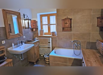 Privates Anwesen, ruhig im Grünen in Alleinlage gelegen, ideal für Pferde- und Naturfreunde