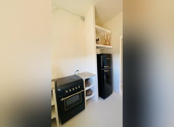 Unique Off-Grid Mountain Home With 360° Panoramic Views and Full Equestrian Facilities 