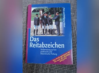 Älteres Reitabzeichen Buch 