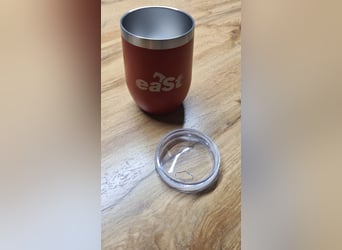 Neuer Thermobecher mit Deckel East.