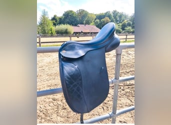 Dressursattel 17,5 Zoll super Zustand