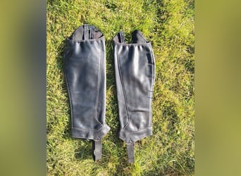 Fouganza synthetik Lederchaps