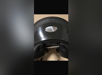 Ikonic EVO Dressursattel Doppelblatt 17,5 Zoll