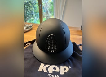 Reithelm Cromo Smart mit Polo-Schirm von Kep