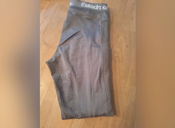 Eskadron Reitleggins Gr. M