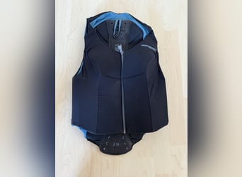 Komperdell Rückenprotektor.