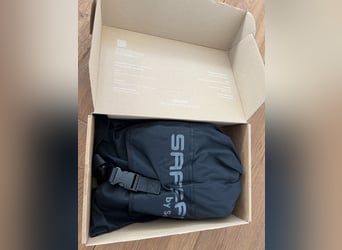 SAFEFIT Airbag-Weste Grösse M - NEU und Original verpackt, wie gekauft bei peiker cee