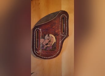 Etqui Handarbeit aus Leder