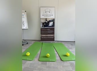 Feiner reiten. Besser punkten. Mit professioneller Sitzschulung auf dem Racewood®-Reitsimulator