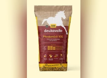 Pferdefutter von Agrobs, Marstall, Sankt Hyppolit, Pavo Deukavallo 