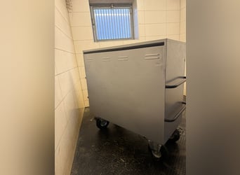 Alfako Maxi Prestige Pferde-Turnierschrank inkl. 2 Überzüge & Top-Schrank