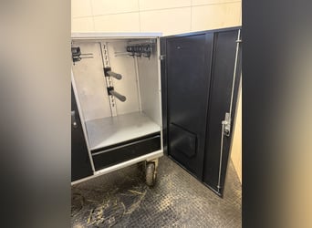Alfako Maxi Prestige Pferde-Turnierschrank inkl. 2 Überzüge & Top-Schrank