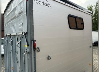 Böckmann Portax E Pferdeanhänger 2,4t Satttelkammer 100km/h Hecktür schwenkbar 