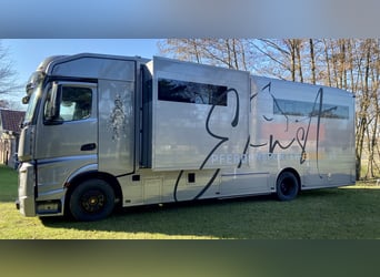 DB Actros 1842  , Zulassung  Wohnmobil  mit Pferdestellplätzen, Aufbau 2023 neu aufgebaut