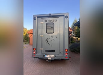 Wygodny Renault Master
