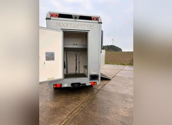 Używany transportowiec dla koni Renault Master