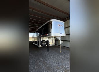 Amerykański przyczepa transportowa Exiss Gooseneck 7408LQ z niemieckim rejestrem