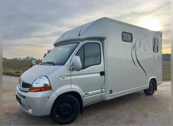 Tolle Pferdetransporteuer Renault MTM