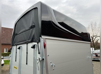 Humbaur Pferdeanhänger Equitos Alu Plus Black 2000 2,0t Sattelkammer 100km/h Hecktür schwenkbar