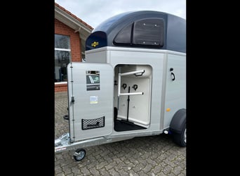 Humbaur Pferdeanhänger Xanthos 2400 2,4t Sattelkammer 100km/h Dark Blue