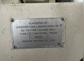 Wózek widłowy Nissan zasilany gazem, udźwig 2,5 tony