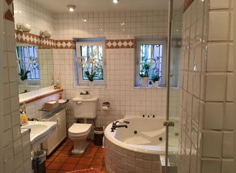 Bauernhof ca 650 qm Wohnfläche u.weit.Ausbaureserve