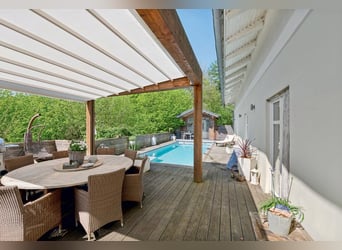 Elegantes Privatanwesen in Alleinlage für Pferdefreunde in ruhiger Lage