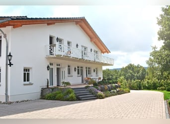 Exklusives Anwesen, Reitanlage mit kleiner Pension im Lahn-Dill-Kreis